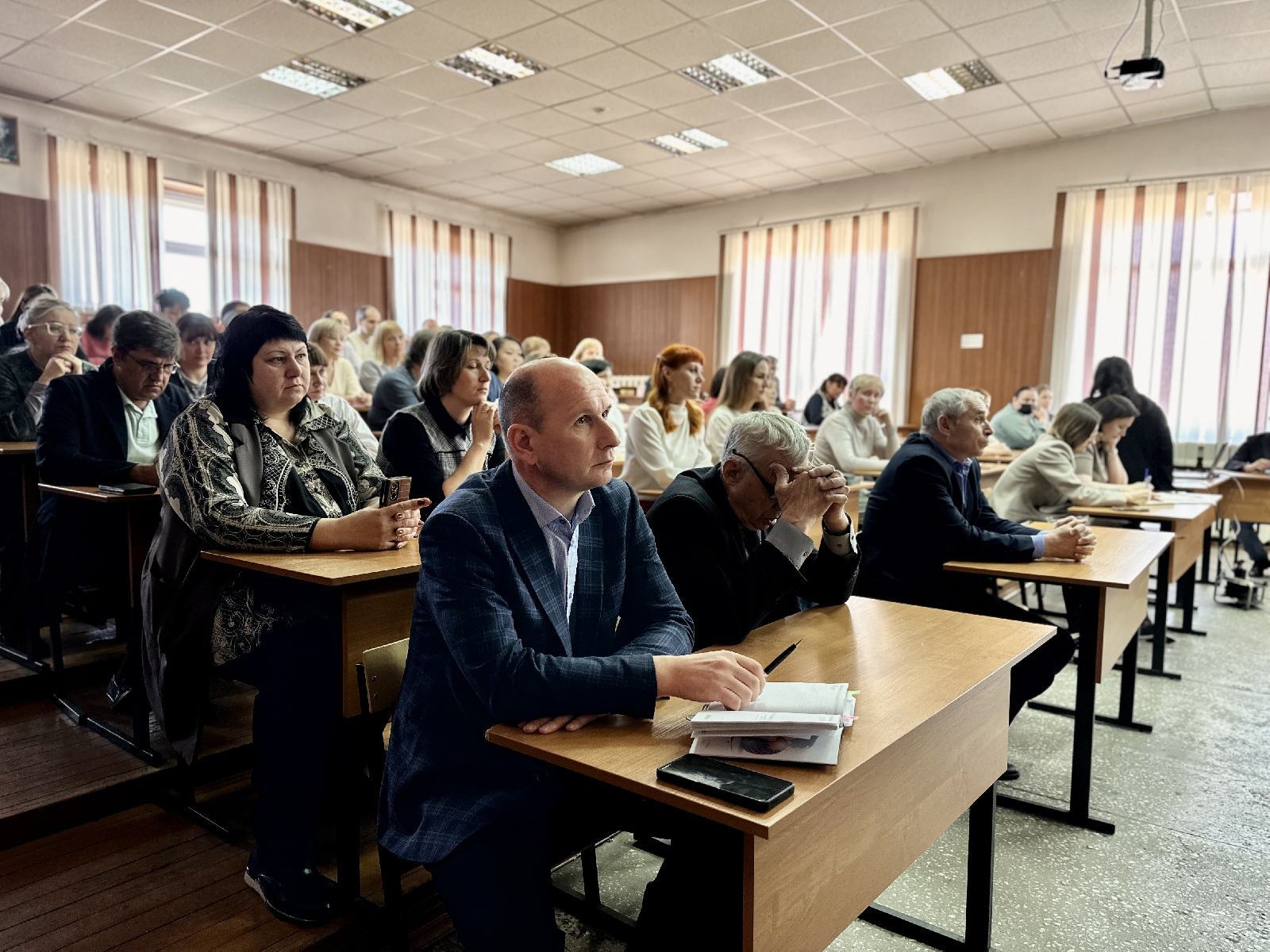 Ректор Иркутского ГАУ провел рабочую встречу и рассказал об итогах работы вуза фото