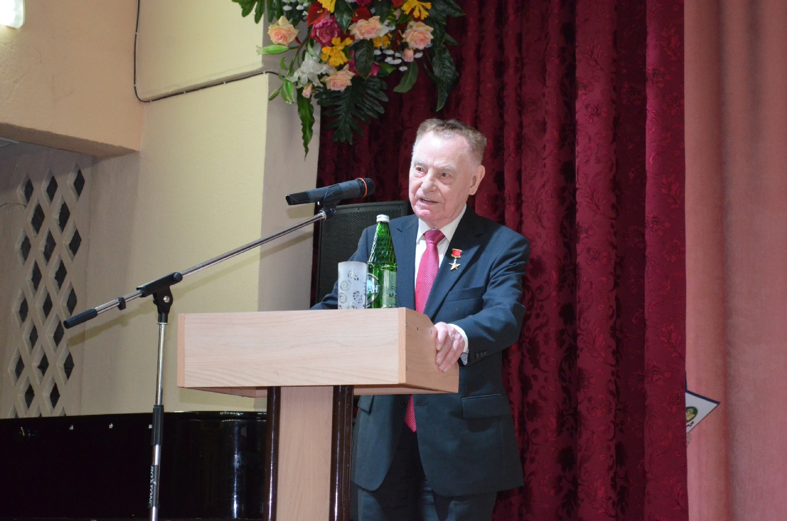 Иркутский государственный аграрный университет имени А.А. Ежевского отметил юбилей своего знаменитого выпускника фото